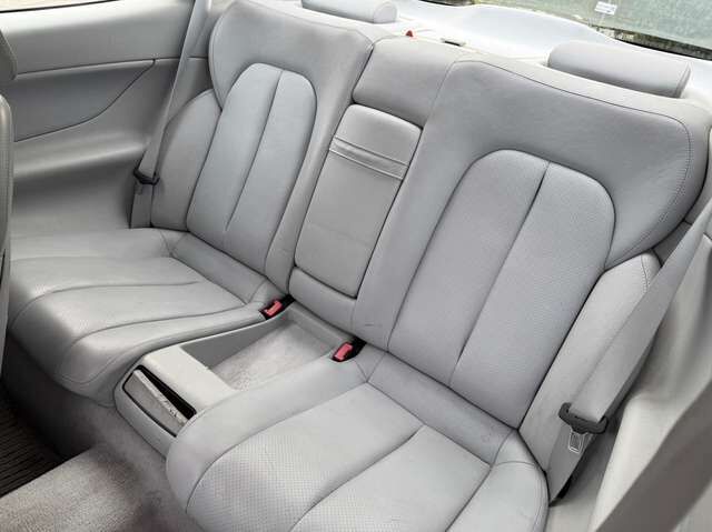 Mercedes-Benz CLK 200 Elegance *HU neu*nur 140 TKM*Leder*Autom.*AHK*eSD*