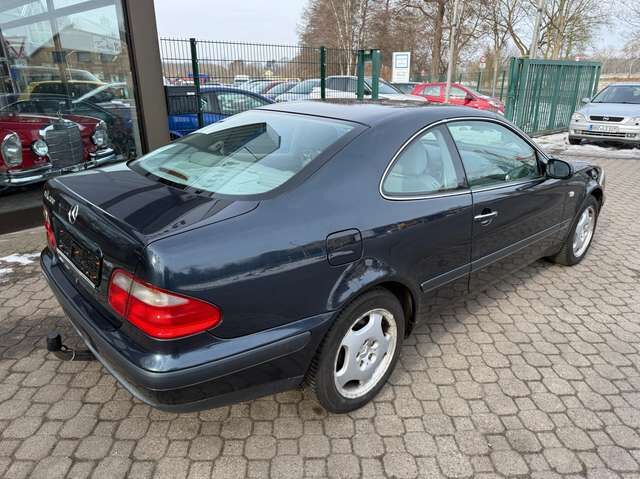 Mercedes-Benz CLK 200 Elegance *HU neu*nur 140 TKM*Leder*Autom.*AHK*eSD*