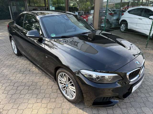 BMW 218 i Coupé M-Paket Sport *nur 27.450km!*Automatik*Leder*Navi*Kamera*