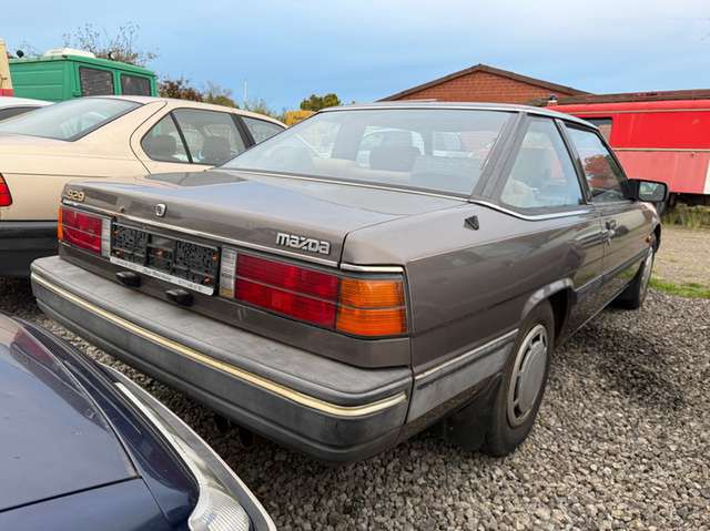 Mazda 929 Coupé *3.Hand*Motor läuft*braucht Arbeit*