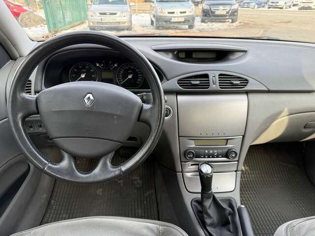 Renault Laguna 1.8 Privilege *nur 93 TKM*HU neu*Klimaautom.*PDC*