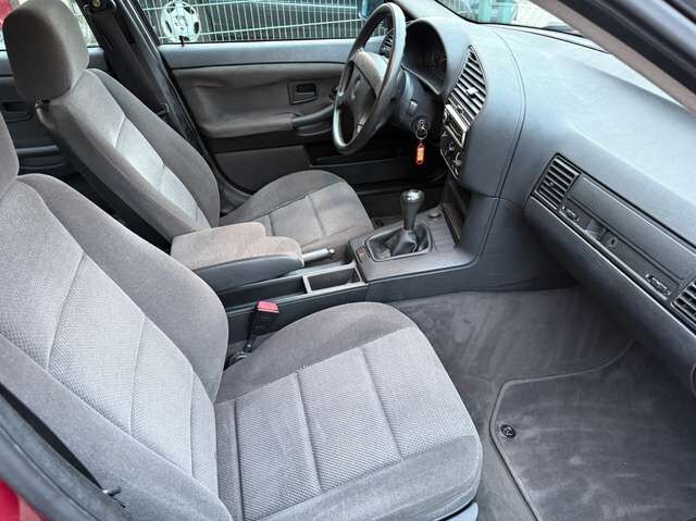 BMW 316 i E36 *HU neu*Zahnriemen neu*unverbastelt*Schiebedach*