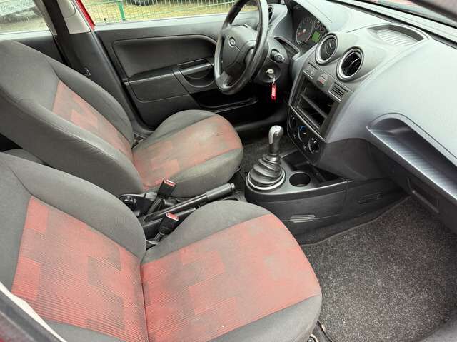 Ford Fiesta 1.4 Trend *HU neu*Scheckheft*Klima*ZV+FB*eFH*Euro4