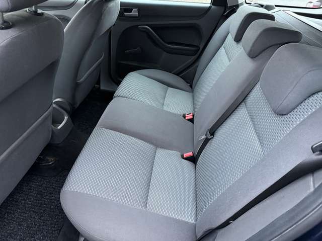 Ford Focus Turnier 1.6 16V Trend *nur 98 TKM*HU a.W. neu*