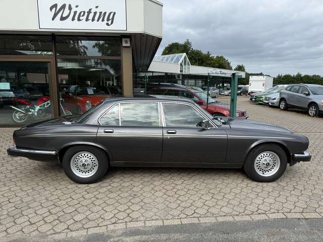 Jaguar Daimler Double Six XJ12 *HU a.W. neu*H-Kennzeichen*Historie*