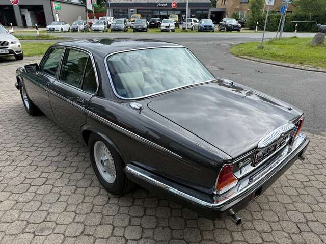 Jaguar Daimler Double Six XJ12 *HU a.W. neu*H-Kennzeichen*Historie*