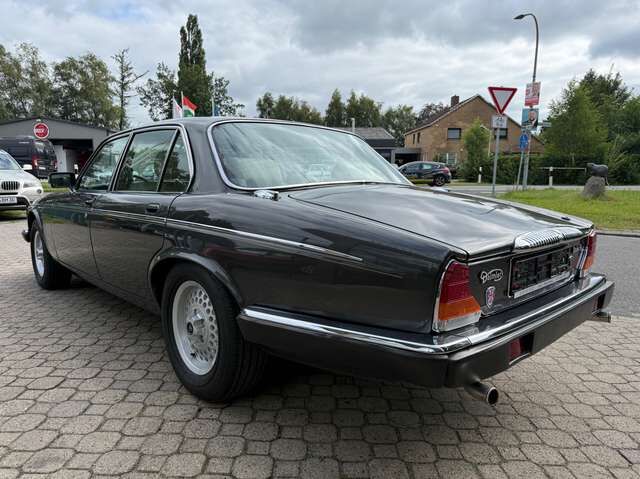 Jaguar Daimler Double Six XJ12 *HU a.W. neu*H-Kennzeichen*Historie*