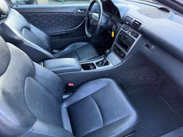 Mercedes-Benz C320 Sportcoupe *HU a.W. neu*Leder*PDC*Panorama*6-Gang*