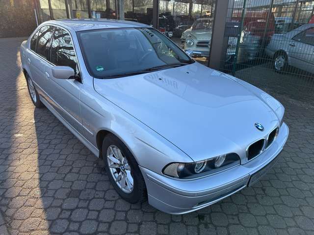 BMW 520 iA Edition Exclusive *nur 72 TKM*Leder*2.Hand*MFL*
