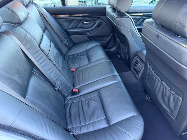 BMW 520 iA Edition Exclusive *nur 72 TKM*Leder*2.Hand*MFL*