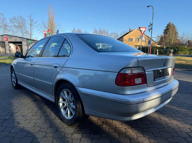 BMW 520 iA Edition Exclusive *nur 72 TKM*Leder*2.Hand*MFL*