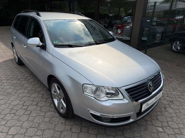 VW Passat Variant 2.0 TDI Sportline *nur 100 TKM*Scheckheft*PDC*Klimaautom.*SHZ*MFL*