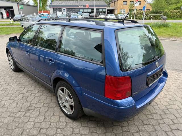 VW Passat Variant 2.8 V6 4Motion Highline *Xenon*aAHK*Memory*Navi*