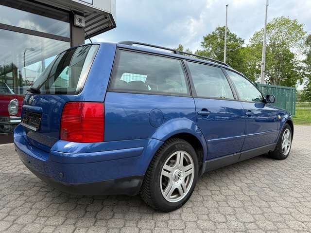 VW Passat Variant 2.8 V6 4Motion Highline *Xenon*aAHK*Memory*Navi*