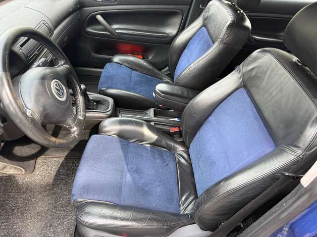 VW Passat Variant 2.8 V6 4Motion Highline *Xenon*aAHK*Memory*Navi*
