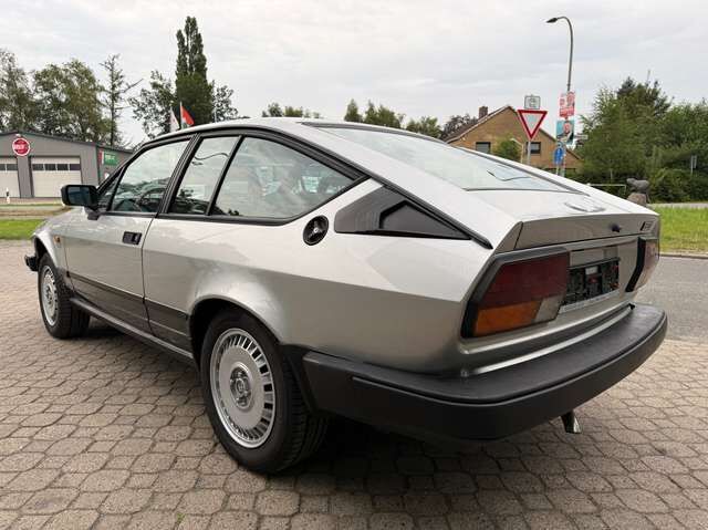Alfa Romeo GTV GTV 2.0 *HU/AU 7/2028*H-Kennzeichen*schöner Zustand*
