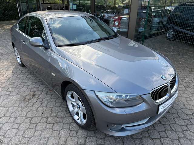 BMW 330 D Coupé xDrive *1.Hand*HU neu*Xenon*Automatik*Navi*PDC*