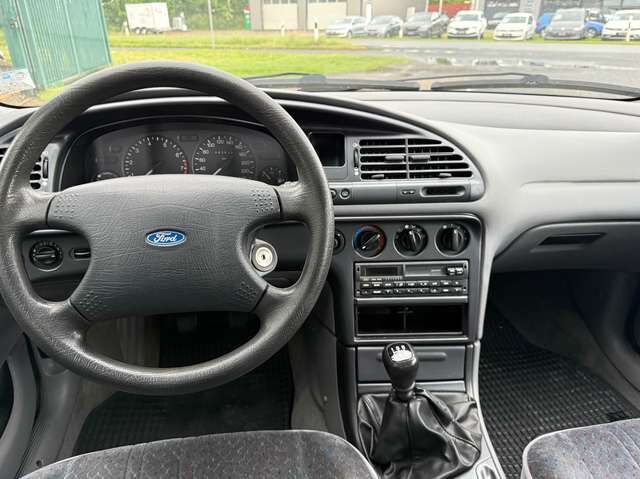 Ford Mondeo 1.8 GLX MK1 *Stufenheck*nur 94 TKM*Schiebedach*eFH*