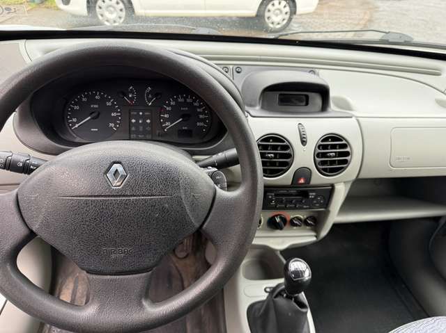 Renault Kangoo Kasten Rapid 1.5 dCi Extra *nur 121 TKM*HU neu*AHK