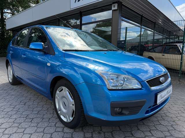 Ford Focus 2.0 16V Titanium *2.Hand*Scheckeft*HU neu*Klimaautom.*SHZ*Teilleder*Tempomat*GJ-Reifen*AHK*