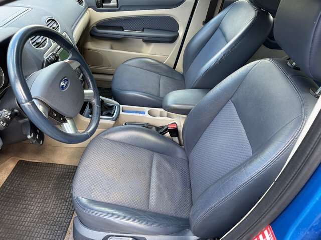 Ford Focus 2.0 16V Titanium *2.Hand*Scheckeft*HU neu*Klimaautom.*SHZ*Teilleder*Tempomat*GJ-Reifen*AHK*