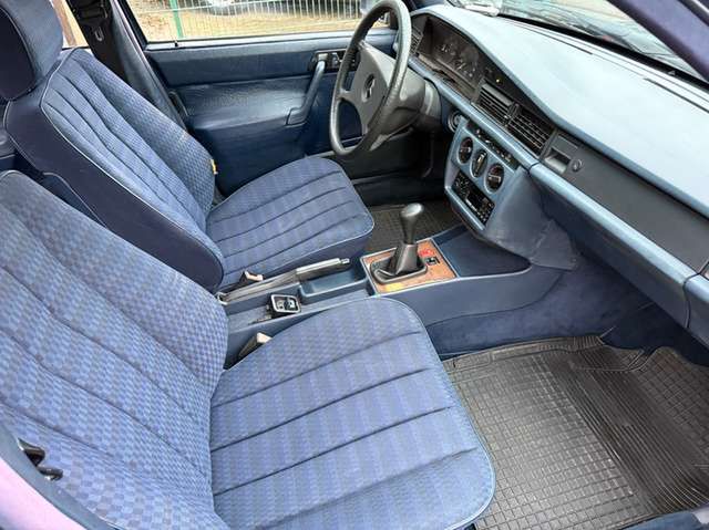 Mercedes-Benz 190 E 1.8 *HU neu*H-Kennzeichen*32 Jahre letzte Hand*