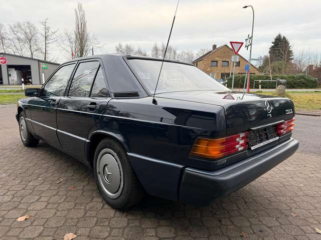 Mercedes-Benz 190 E 1.8 *HU neu*H-Kennzeichen*32 Jahre letzte Hand*