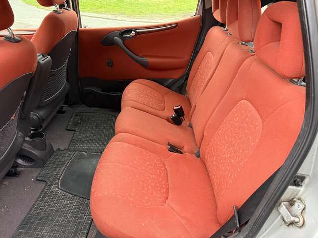 Mercedes-Benz A160 Elegance Lang *HU neu*Klima*SHZ*GJ-Reifen*Alu*MAL*