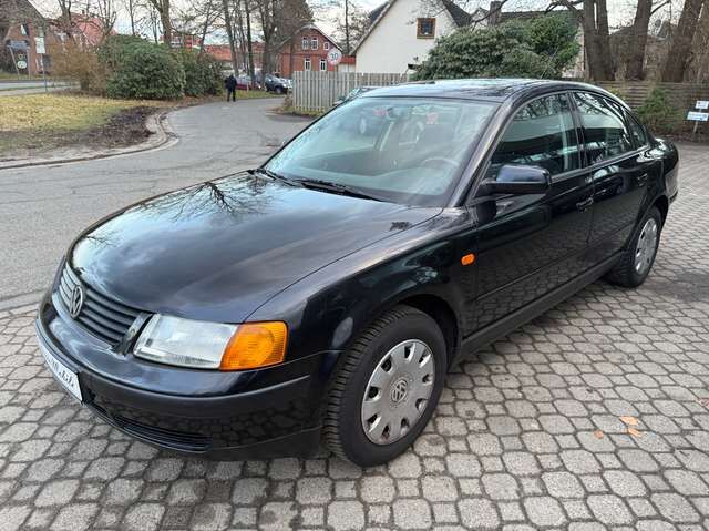 VW Passat 1.6 Comfortline *nur 125 TKM*HU neu*eSD*GJ-Reifen*