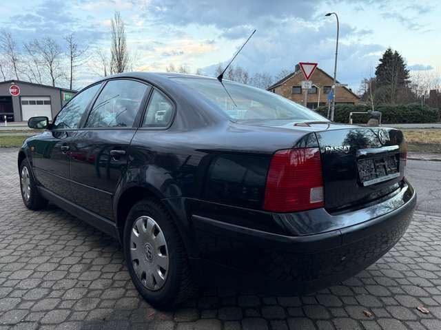 VW Passat 1.6 Comfortline *nur 125 TKM*HU neu*eSD*GJ-Reifen*