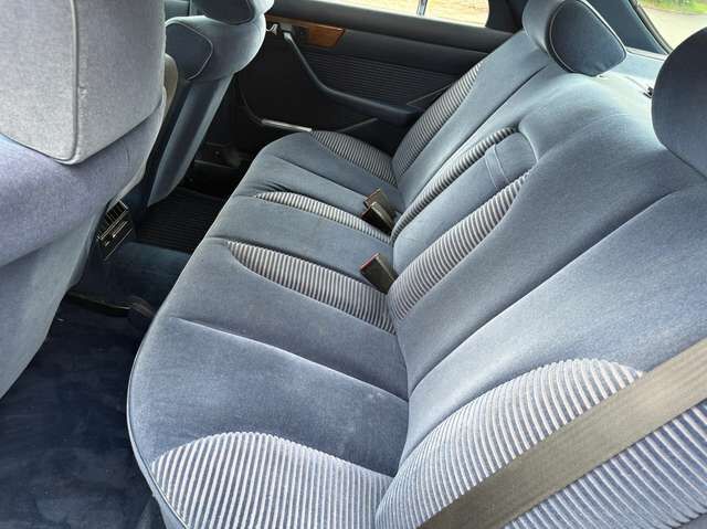 Mercedes-Benz S380 SE W126 *HU neu*H-Kennzeichen*Autom.*eSD*Velours*