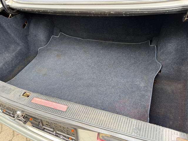 Mercedes-Benz S380 SE W126 *HU neu*H-Kennzeichen*Autom.*eSD*Velours*