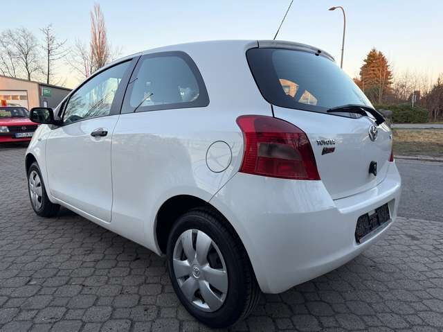 Toyota Yaris 1.0 VVT-i *nur 97 TKM*1.Hand*HU neu*Scheckheft*