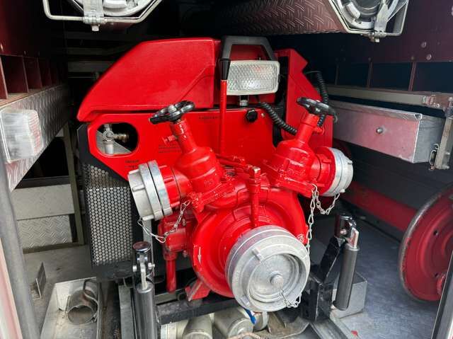 Mercedes-Benz 400 LF 409 Feuerwehr LF 8 Düdo *nur 18 TKM*1.Hand*AHK*HU 8/2027*