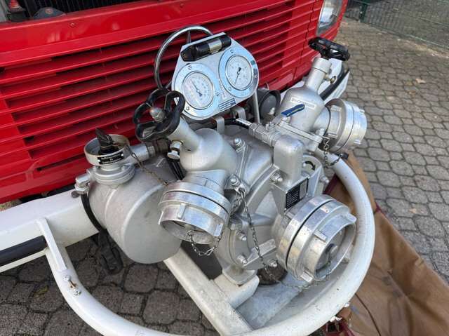 Mercedes-Benz 400 LF 409 Feuerwehr LF 8 Düdo *nur 18 TKM*1.Hand*AHK*HU 8/2027*