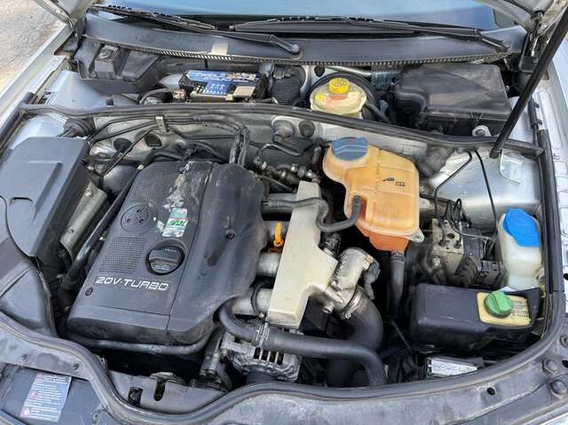 VW Passat Variant Passat 1.8 5V Turbo Comfortline *nur 134 TKM*Scheckheft*Xenon*aAHK*