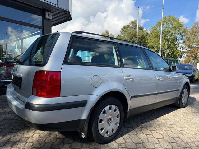 VW Passat Variant Passat 1.8 5V Turbo Comfortline *nur 134 TKM*Scheckheft*Xenon*aAHK*