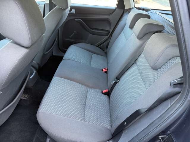 Ford Focus Turnier 1.6 16V Trend *HU neu*Klima*GJ-Reifen*ZV+FB*Euro 4*