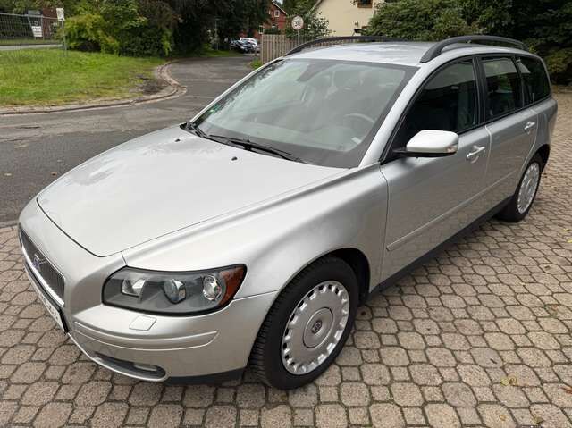 Volvo V50 2.0D Momentum *nur 131 TKM*HU a.W. neu*2.Hand*Xenon*