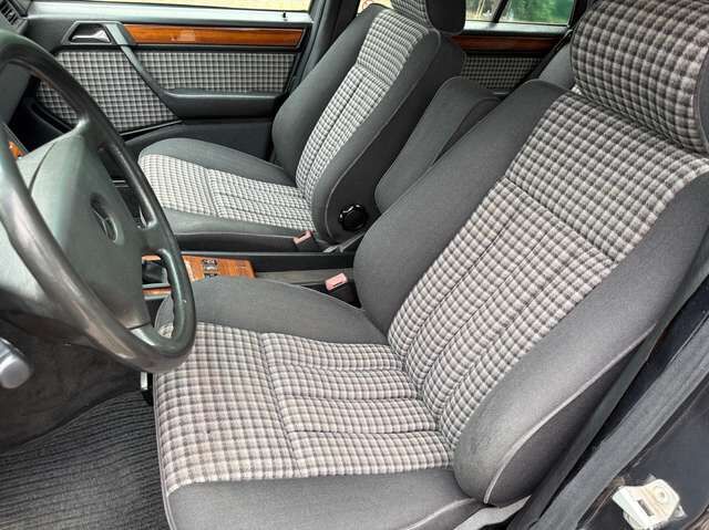 Mercedes-Benz Baureihe 124 200 TE W124 *HU/AU 3/2028*H-Kennzeichen*5-Gang*eSSD*aAHK*13 Jahre letzter Besitz*