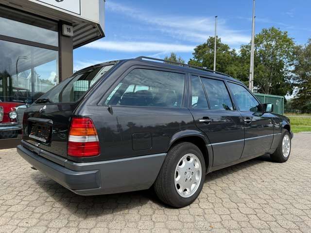 Mercedes-Benz Baureihe 124 200 TE W124 *HU/AU 3/2028*H-Kennzeichen*5-Gang*eSSD*aAHK*13 Jahre letzter Besitz*