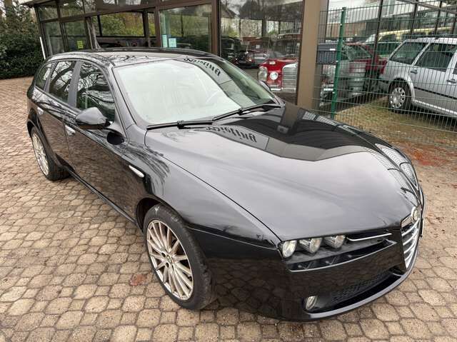 Alfa Romeo 159