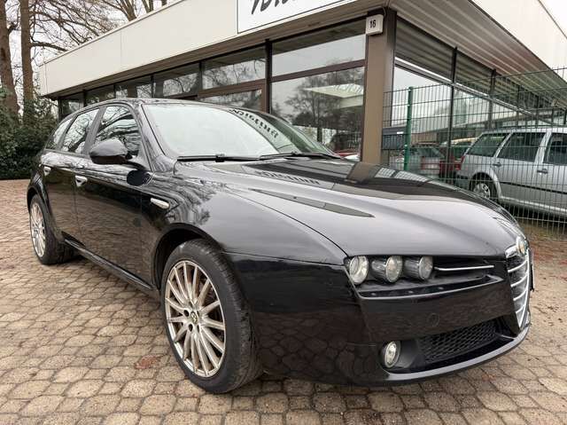 Alfa Romeo 159 Sportwagon 2.2 JTS 16V Distinctive *Bi-Xenon*Leder