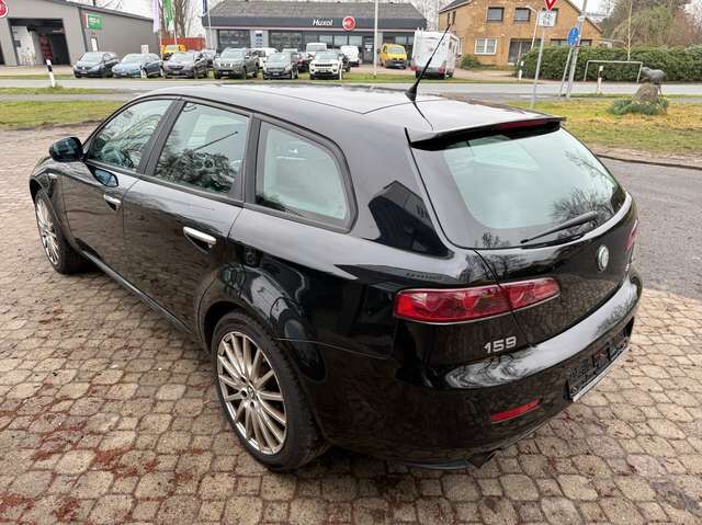 Alfa Romeo 159 Sportwagon 2.2 JTS 16V Distinctive *Bi-Xenon*Leder