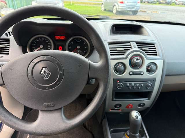 Renault Megane 1.4 Confort Expression *HU neu*139 TKM*Klima*