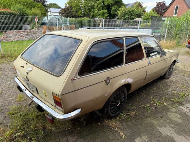 Opel Rekord D Caravan 2.0 S *2.Hand*seit 1975 letzter Besitz*