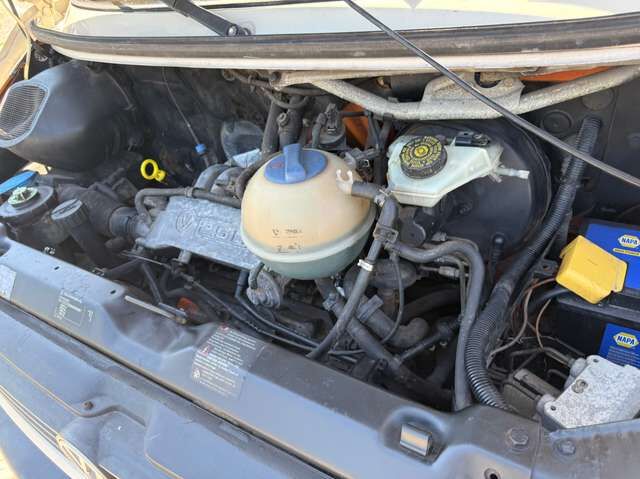 VW T4 Transporter 2.5 Lang LR *vier Sitze*nur 166 TKM*1.Hand*Scheckheft*HU neu*Automatik*AHK*SHZ*Behörde*