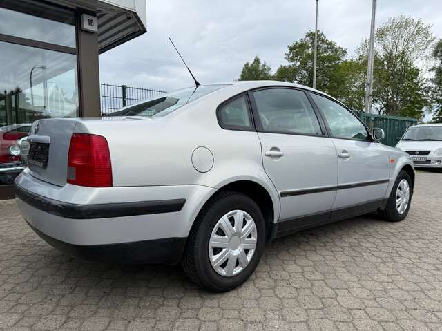 VW Passat 1.6 *nur 119 TKM*HU neu*Klimaautomatik*Velours*