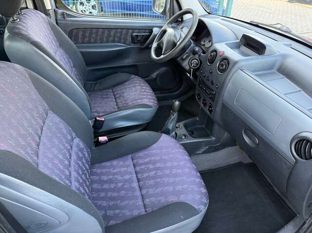 Citroen Berlingo Kombi 1.6 HDI Style *1.Hand*nur 142 TKM*Klima*