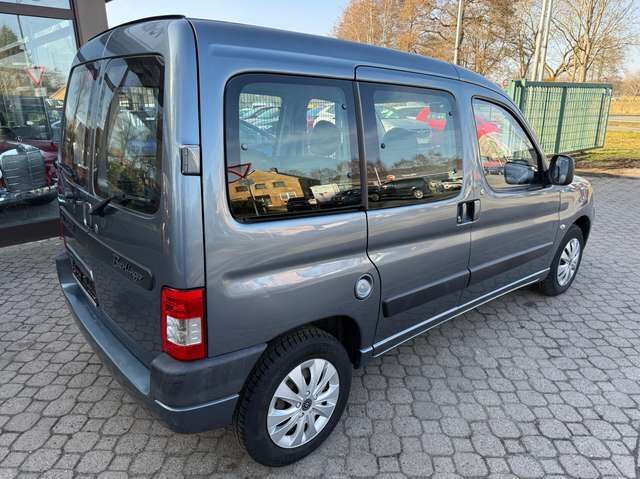 Citroen Berlingo Kombi 1.6 HDI Style *1.Hand*nur 142 TKM*Klima*
